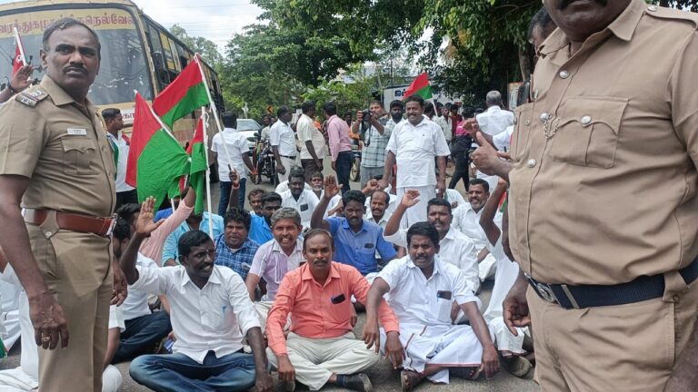 தொழிலாளர் உரிமை மீட்பு பேரணி – கடையநல்லூர் காவல்துறை திட்டமிட்டு அனுமதி மறுப்பு – தடையை மீறி பேரணி