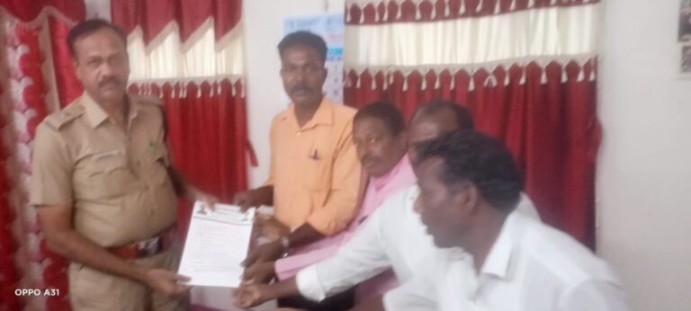 சட்டவிரோத பார் நடத்தியவர்கள் மீது வழக்கு தொடர கோரி மனு