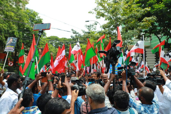 மதுவிலக்கு வலியுறுத்தி சென்னையில் பேரணி (3)