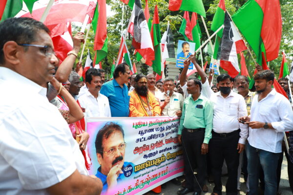 மதுவிலக்கு வலியுறுத்தி சென்னையில் பேரணி (5)