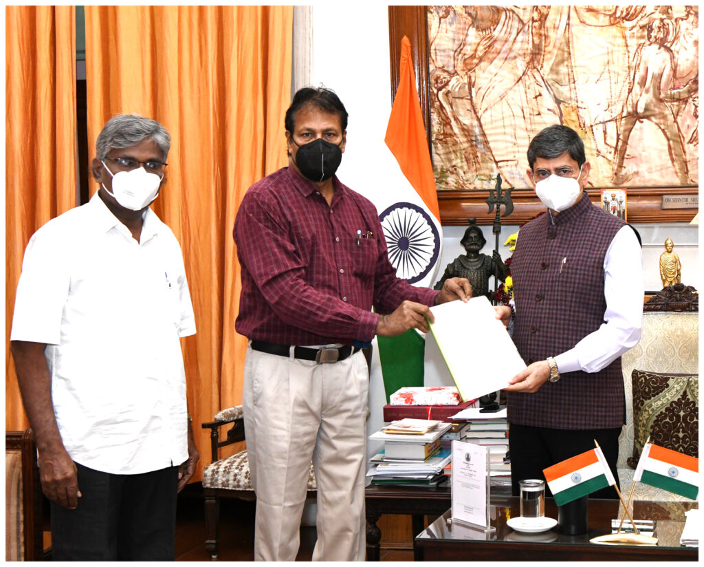 Puthiya Tamilagam party leader Dr K Krishnasamy MD, today (25-12-21) met Honourable Governor of Tamil Nadu Thiru R N Ravi extending New Year and Pongal Greetings. During the visit, a petition was submitted to the Governor on political and social issues of Tamil Nadu. 