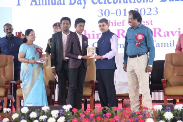 ஆளுநர் ஆர் என் ரவி