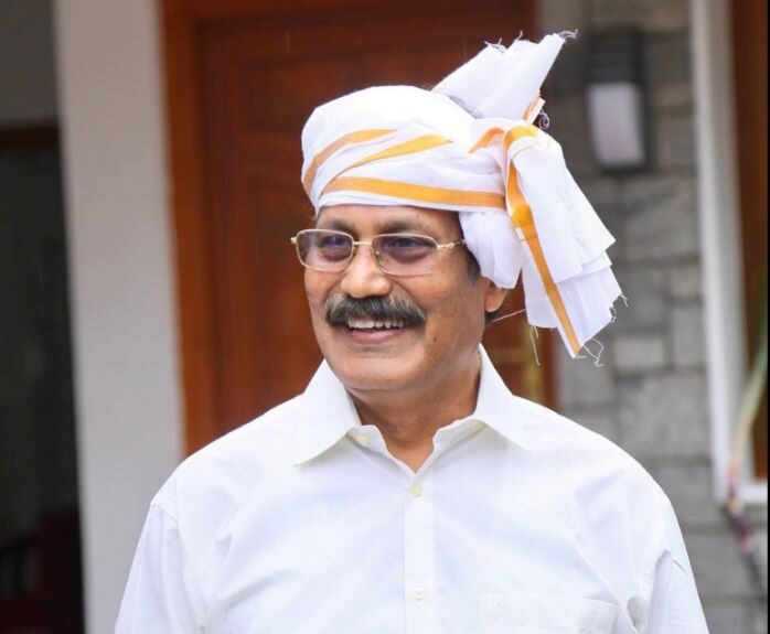 Dr K Krishnasamy