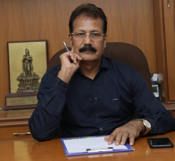 Dr K Krishnasamy