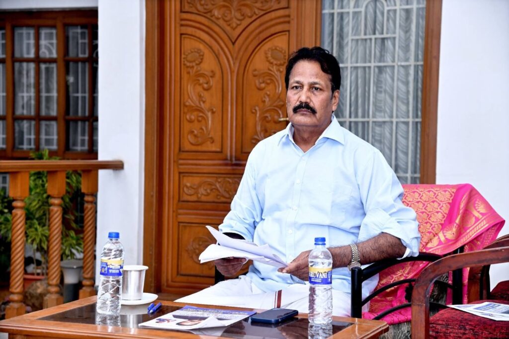 Dr Krishnasamy 