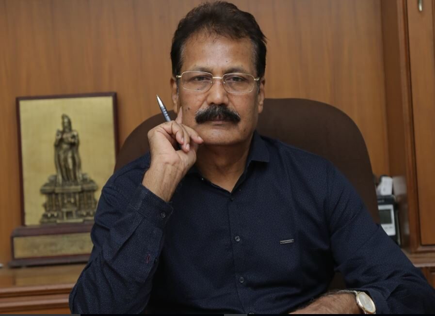 Dr K Krishnasamy 